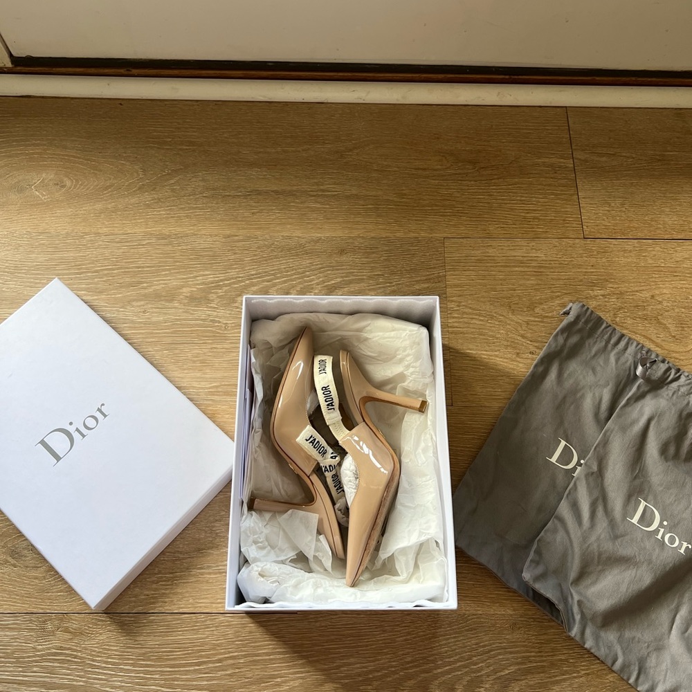 J'ADIOR SLINGBACK PUMP in Nude Patent Calfskin 10cm Heel